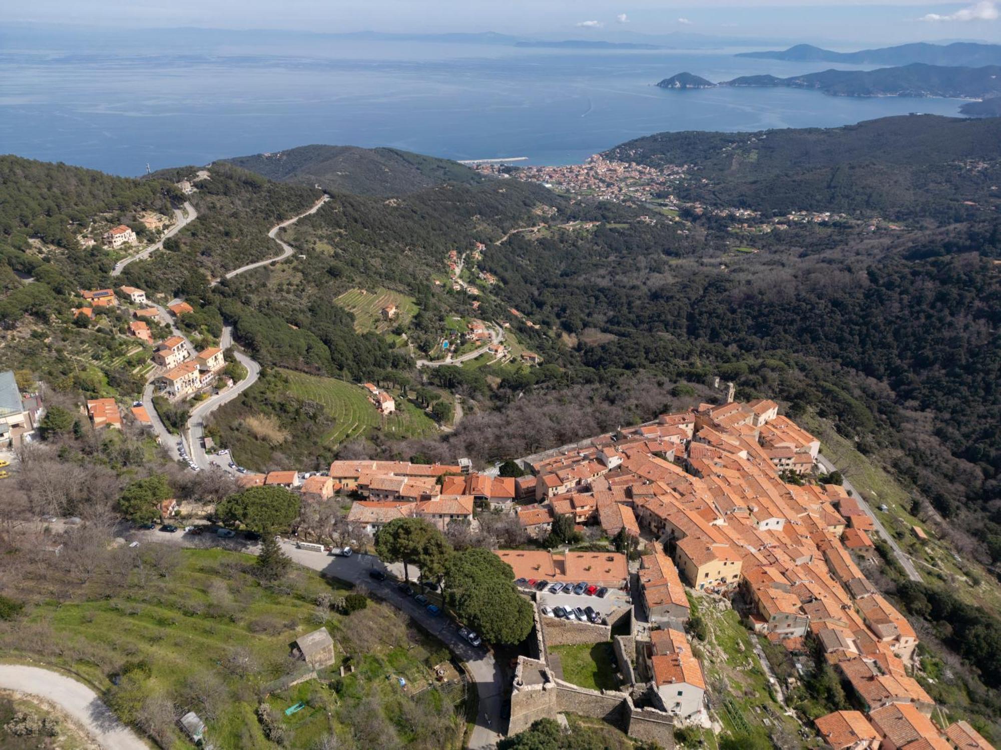 La Fortezza - Goelba Apartment Marciana  Exterior photo